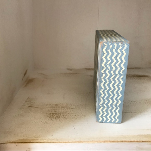 Sign - Picture 2 of 4